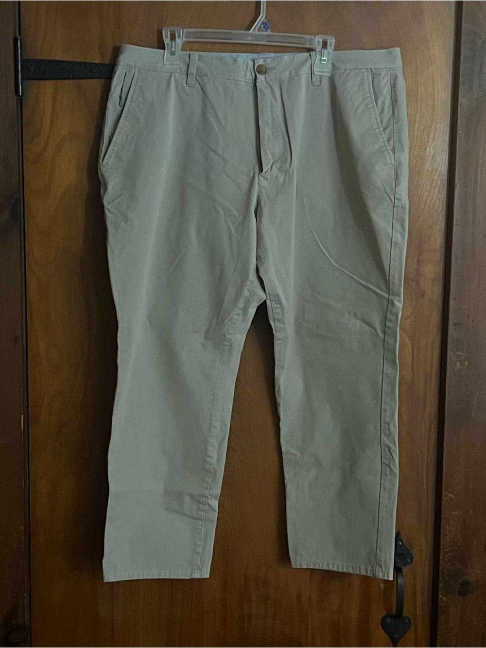 Bonobos Slim Straight Chinos in Light khaki